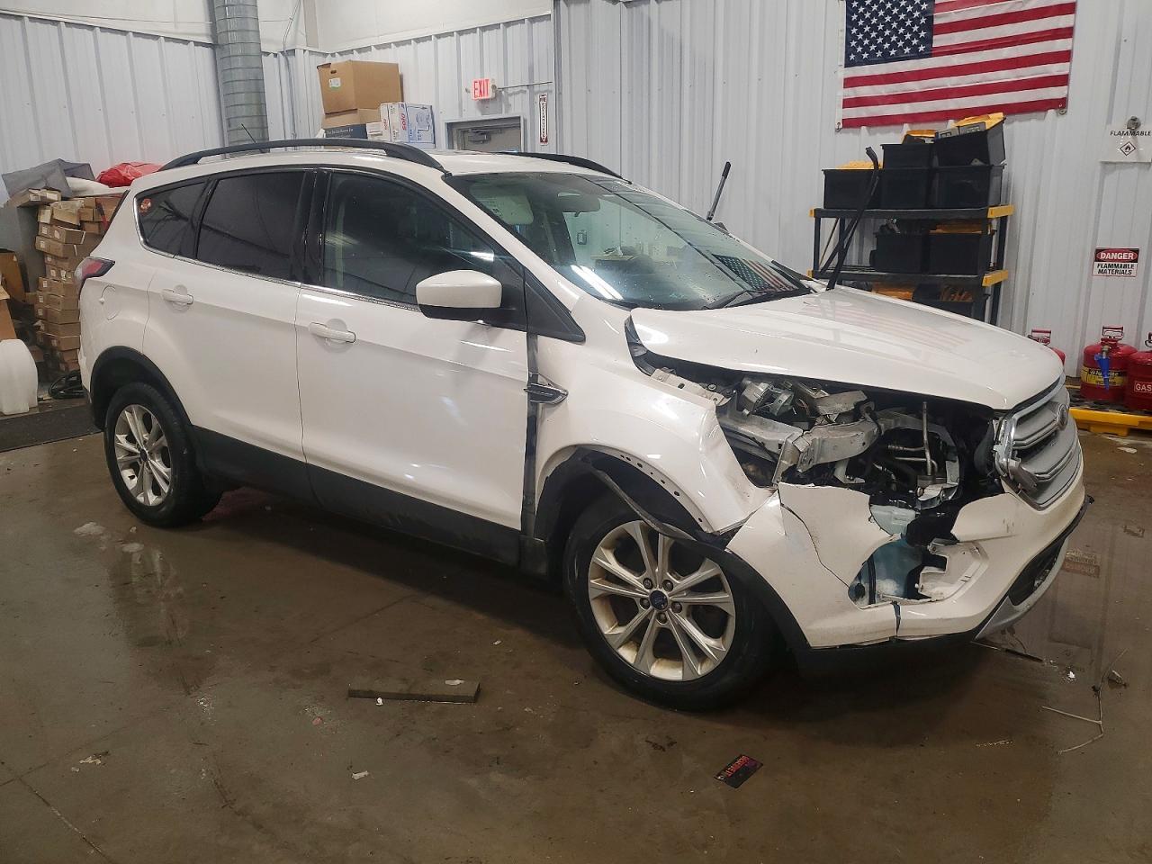 2017 Ford Escape Se - Фото 4