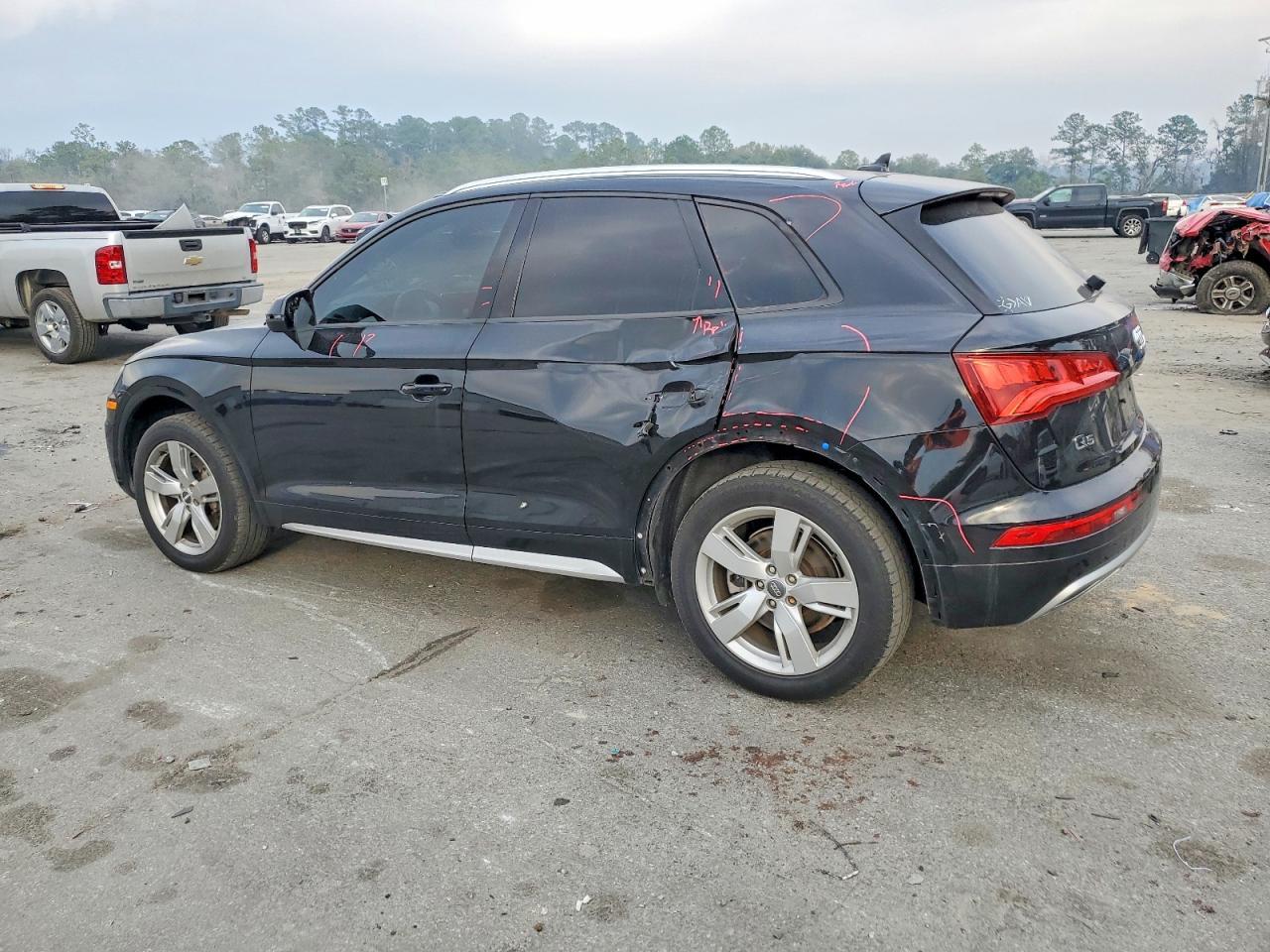 2018 Audi Q5 Premium - Image 2