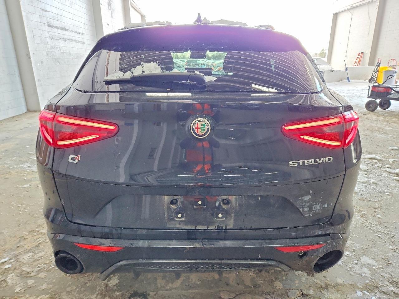 2023 Alfa Romeo Stelvio Ti - Фото 6