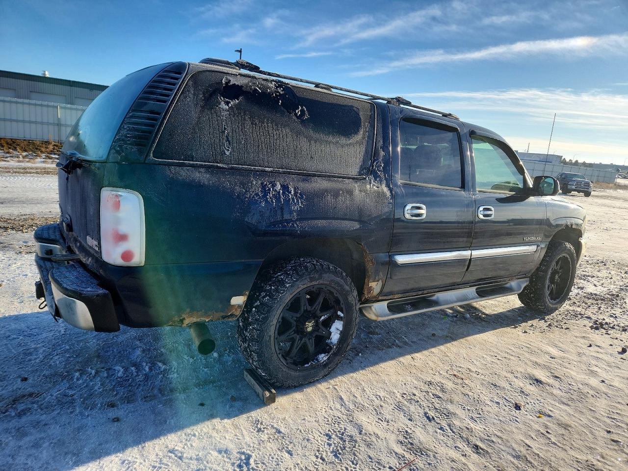 2004 GMC Yukon Xl - Image 3