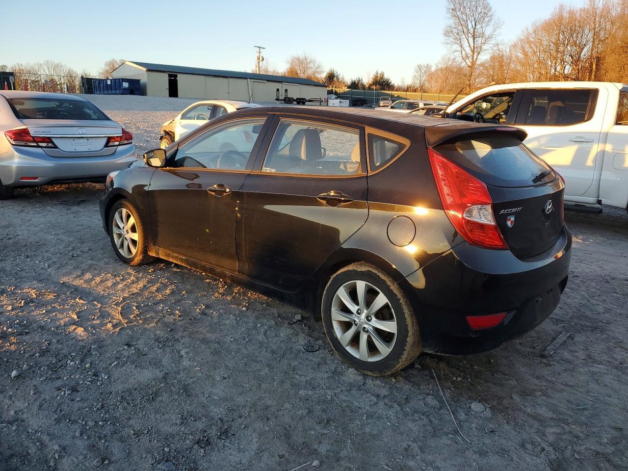 2014 Hyundai Accent Gls - Фото 2
