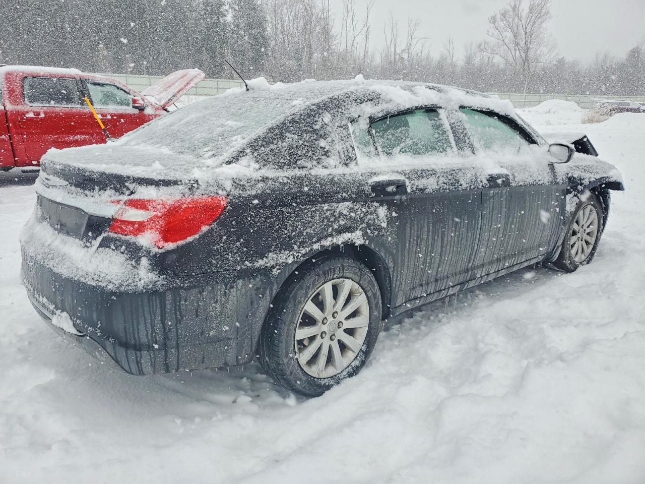 2012 Chrysler 200 Touring - Фото 3