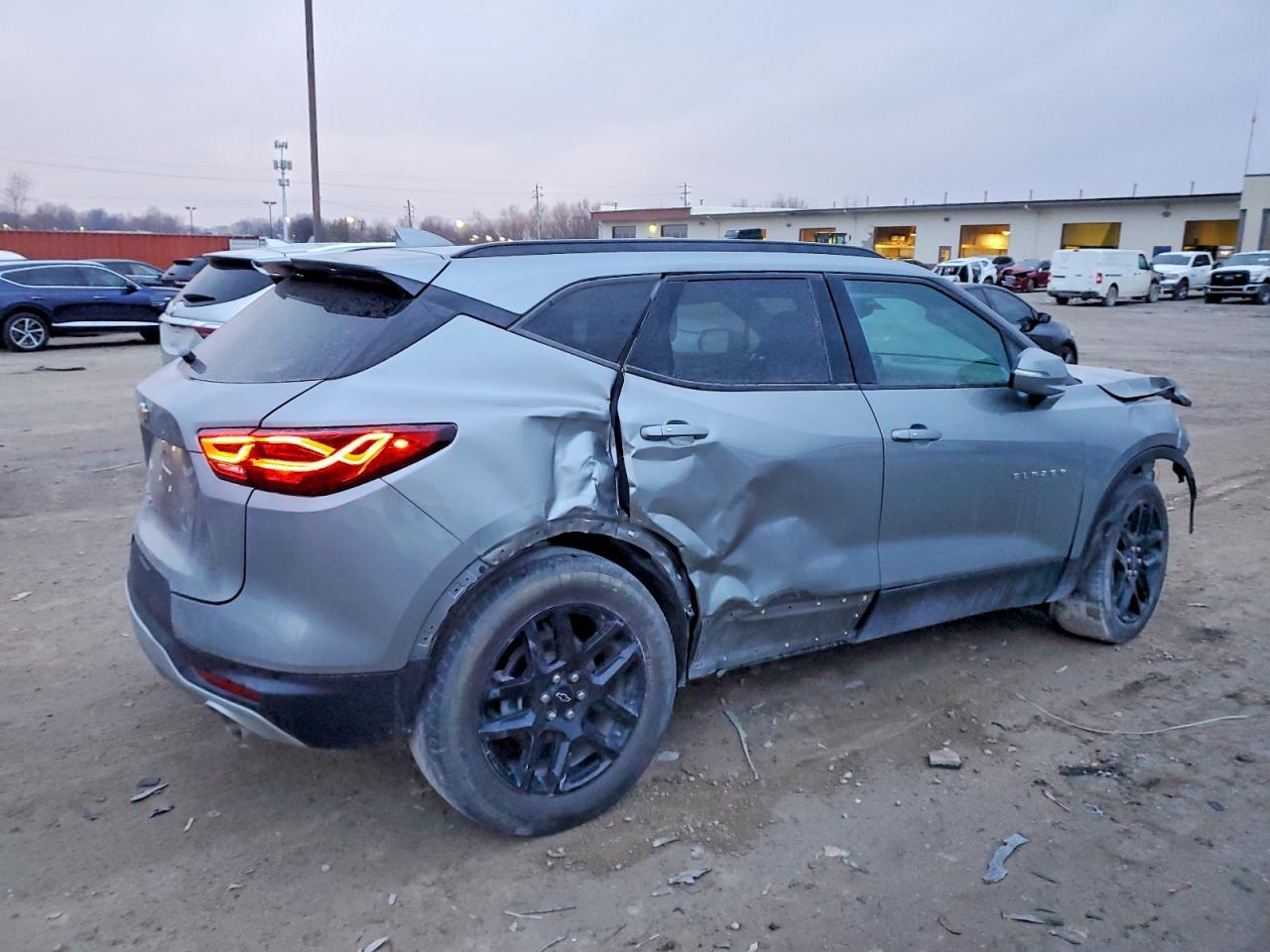 2023 Chevrolet Blazer 3Lt - Фото 3