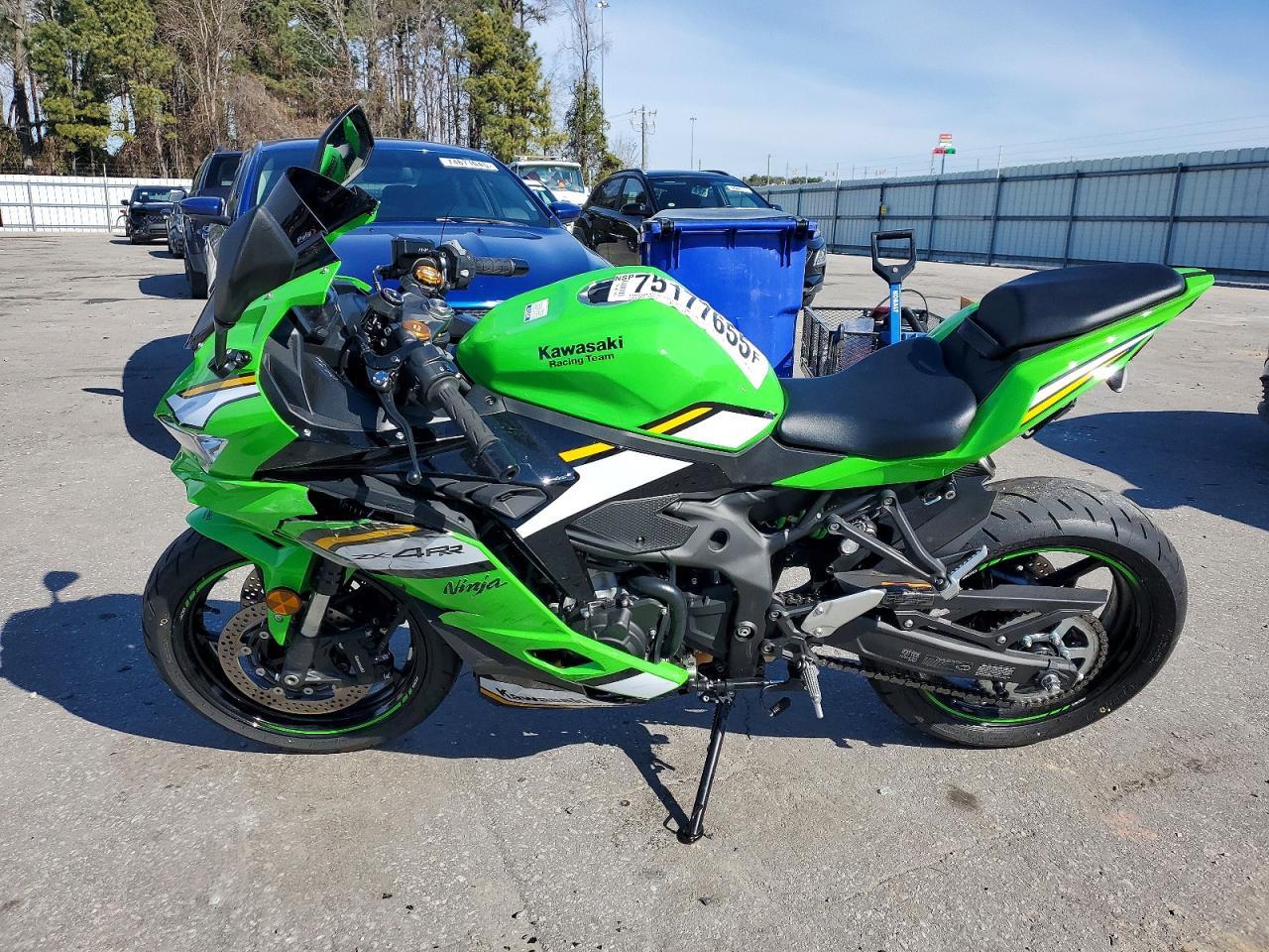 2025 Kawasaki Zx400 - Фото 3