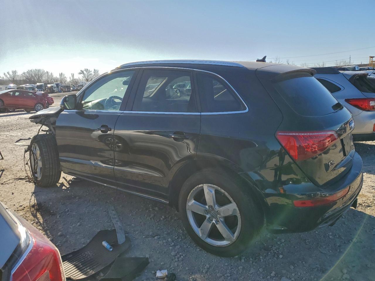 2012 Audi Q5 Premium Plus - Image 2