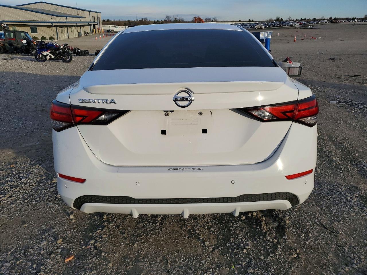 2022 Nissan Sentra S - Image 6