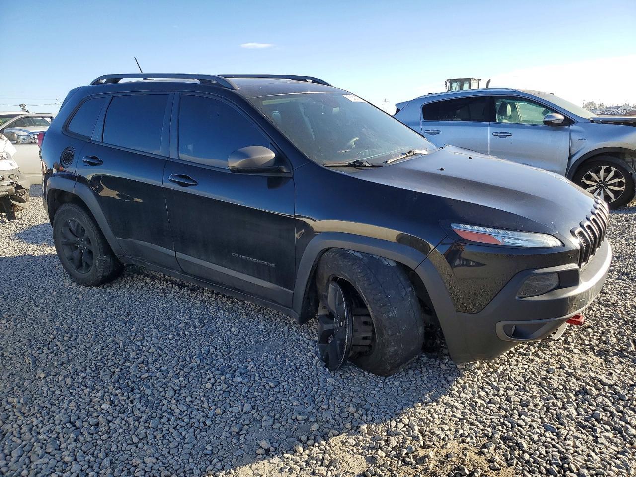 2015 Jeep Cherokee Trailhawk - Фото 4