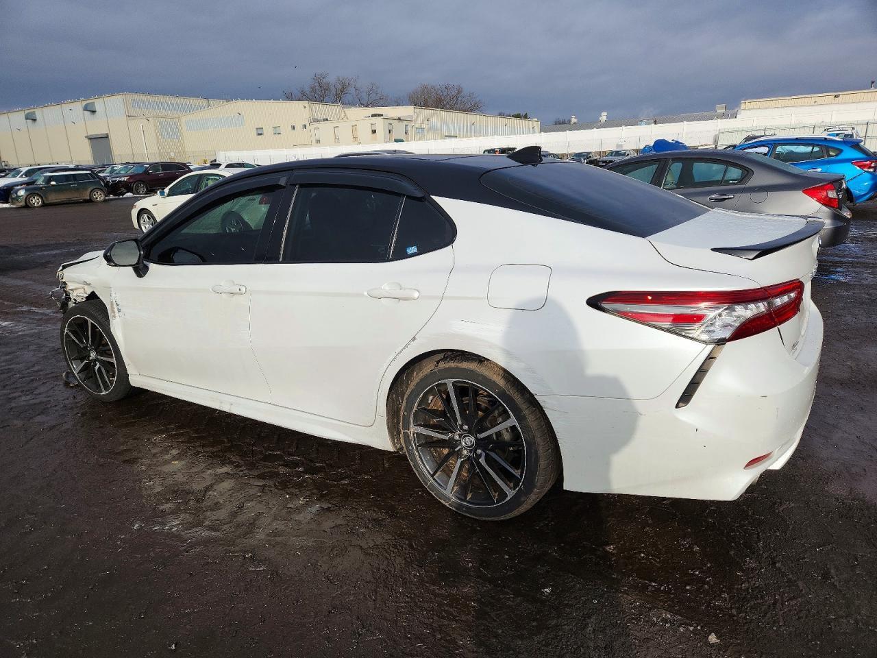 2019 Toyota Camry Xse - Фото 2