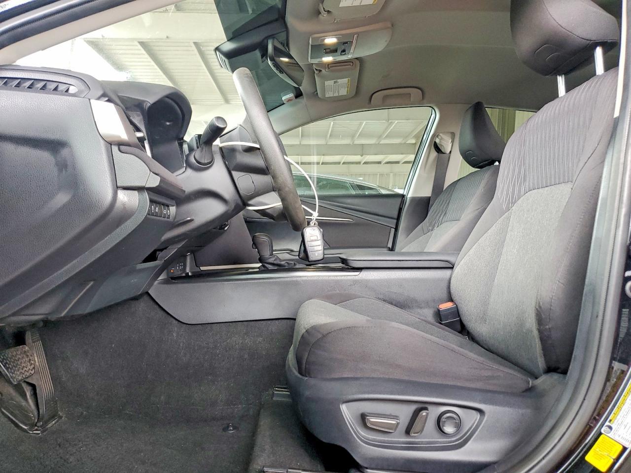 2025 Toyota Camry Xse - Фото 7