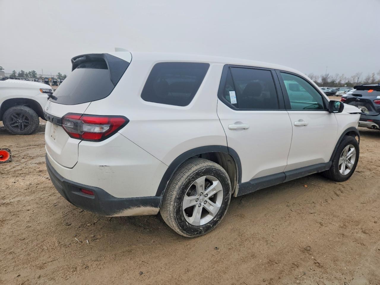 2023 Honda Pilot Lx - Фото 3