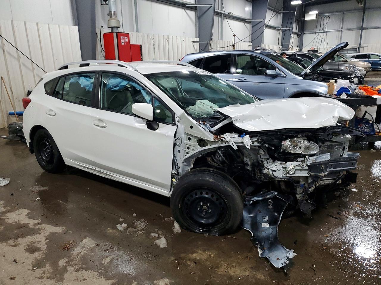 2017 Subaru Impreza Premium - Фото 4