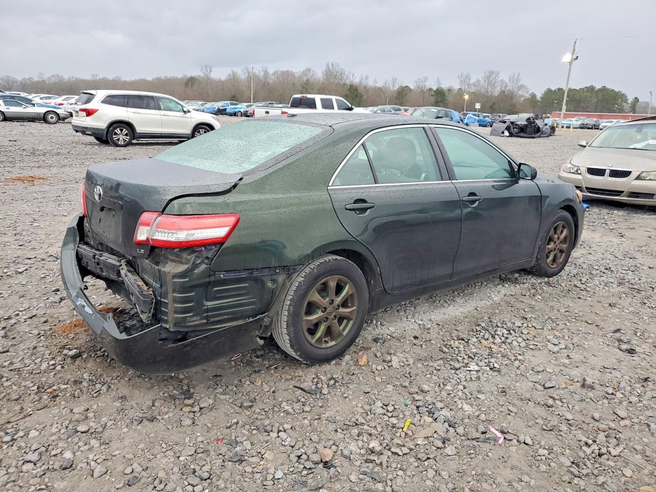 2010 Toyota Camry Base - Фото 3