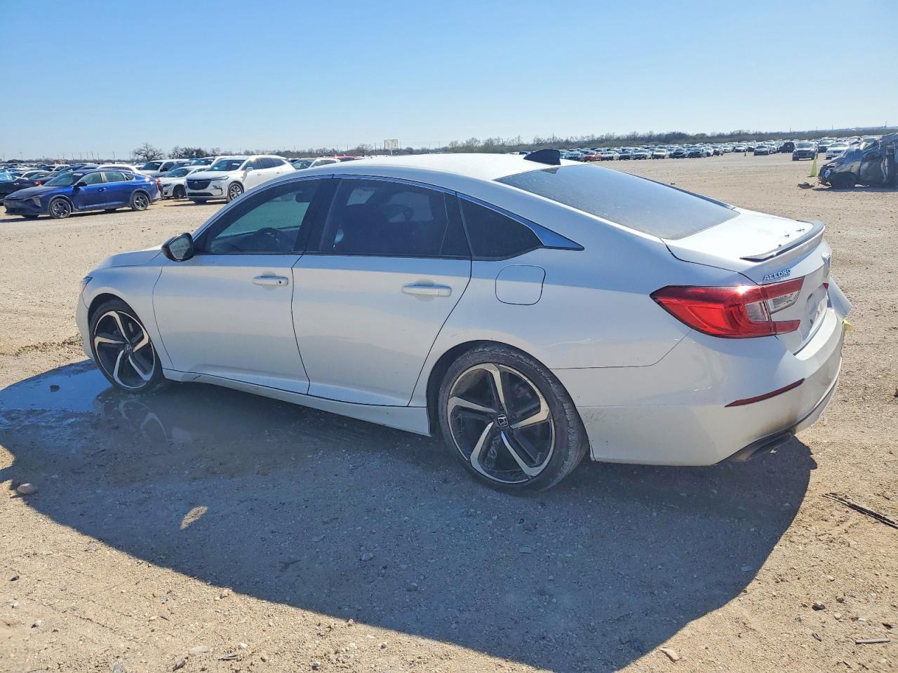 2022 Honda Accord Sport - Фото 2