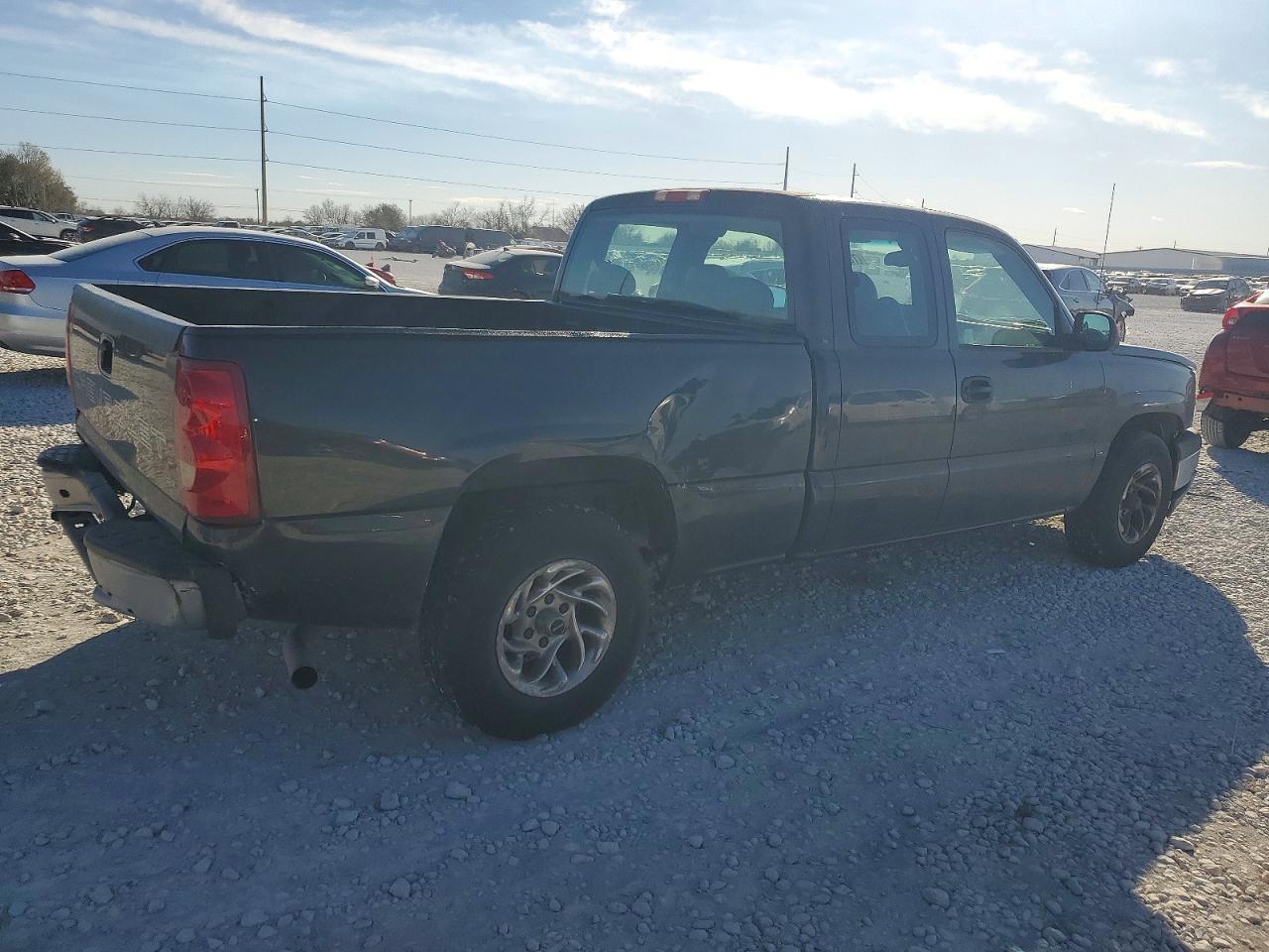 2003 Chevrolet Silverado C1500 - Фото 3