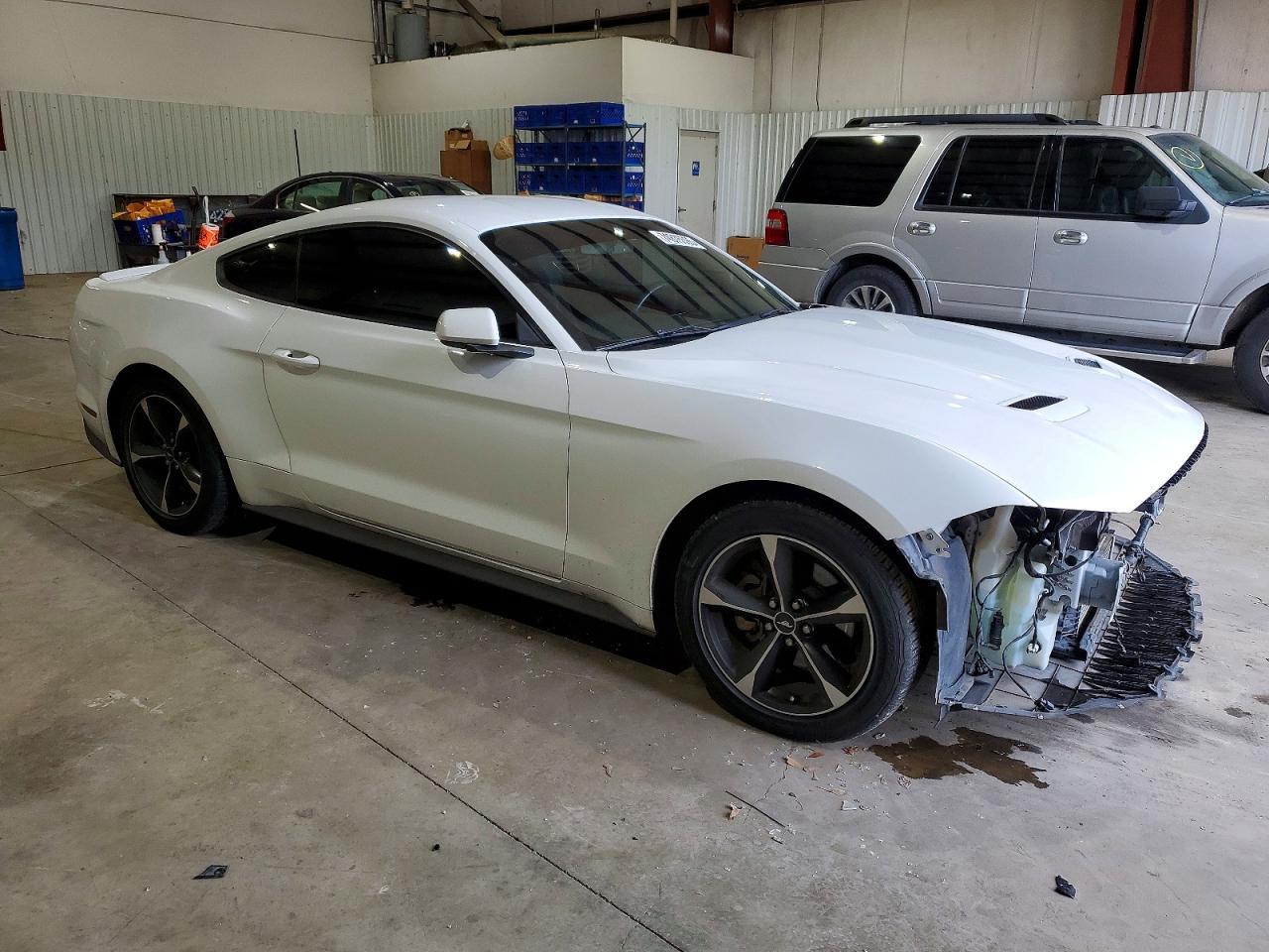 2018 Ford Mustang - Фото 4