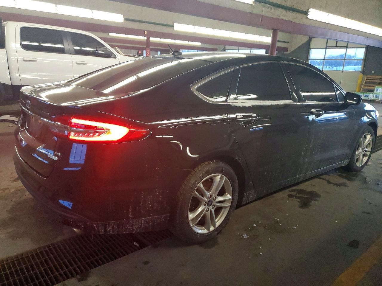 2018 Ford Fusion Se - Image 3