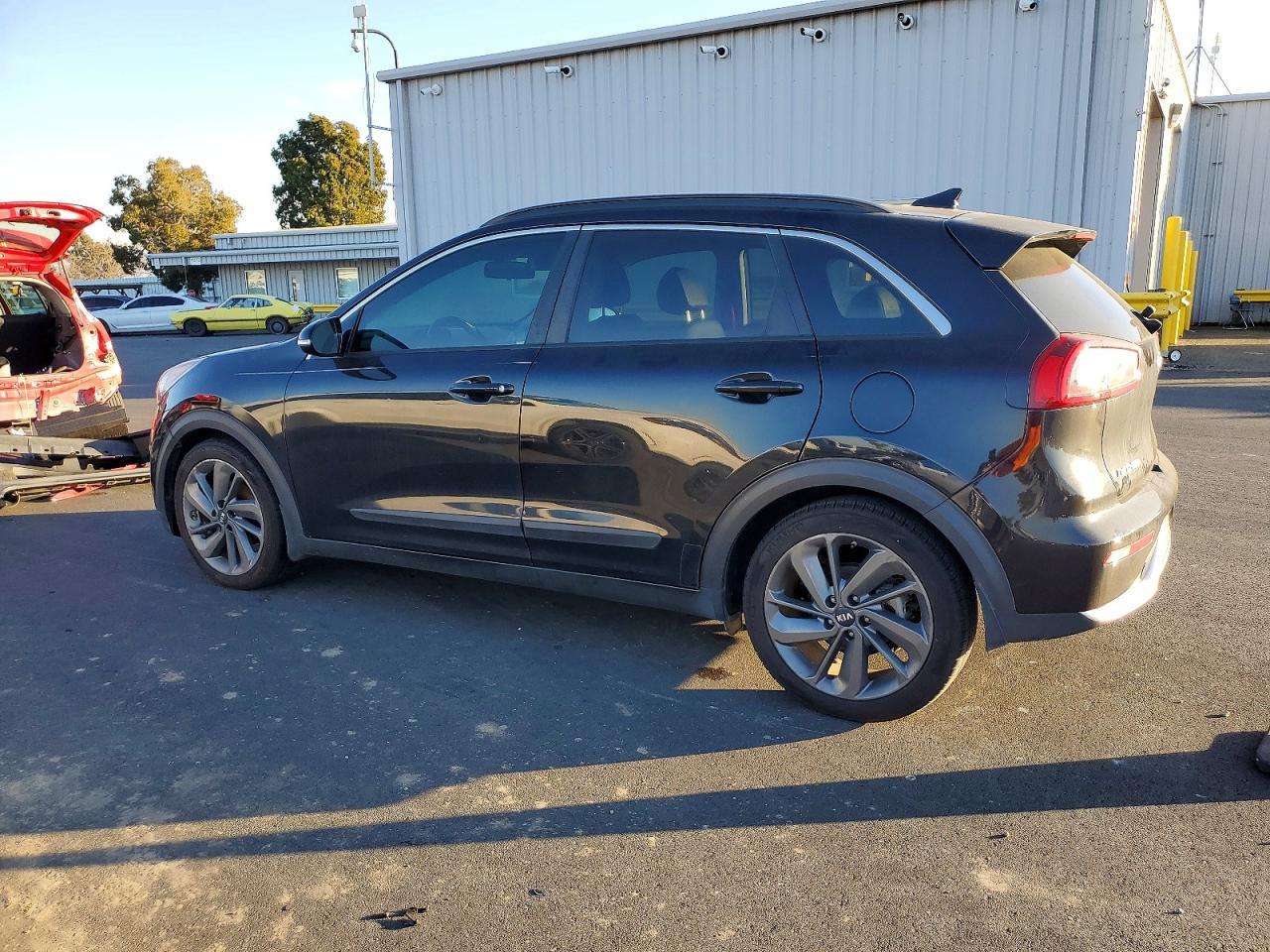 2017 Kia Niro Ex - Фото 2