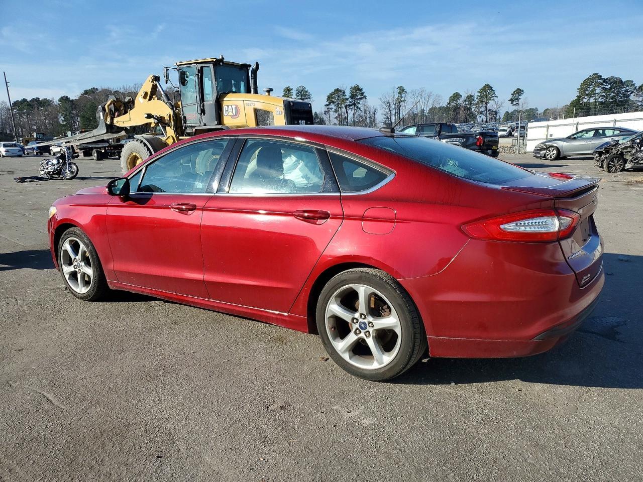 2013 Ford Fusion Se - Фото 2