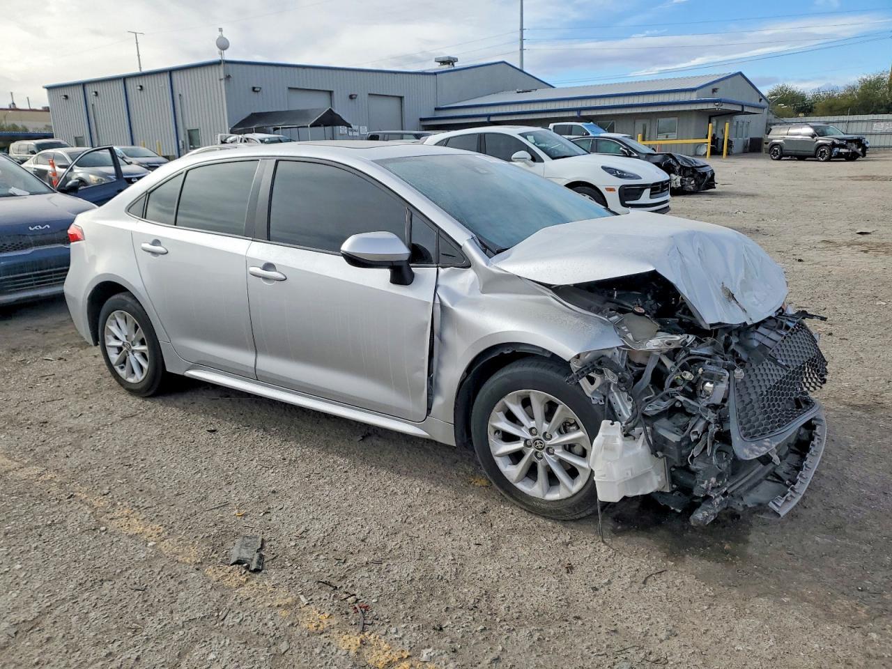 2022 Toyota Corolla Le - Фото 4
