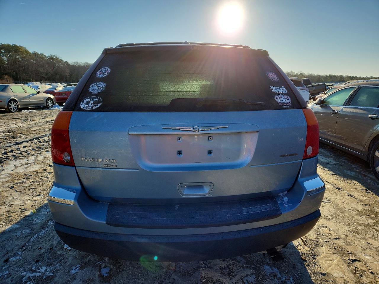 2005 Chrysler Pacifica Touring - Image 6