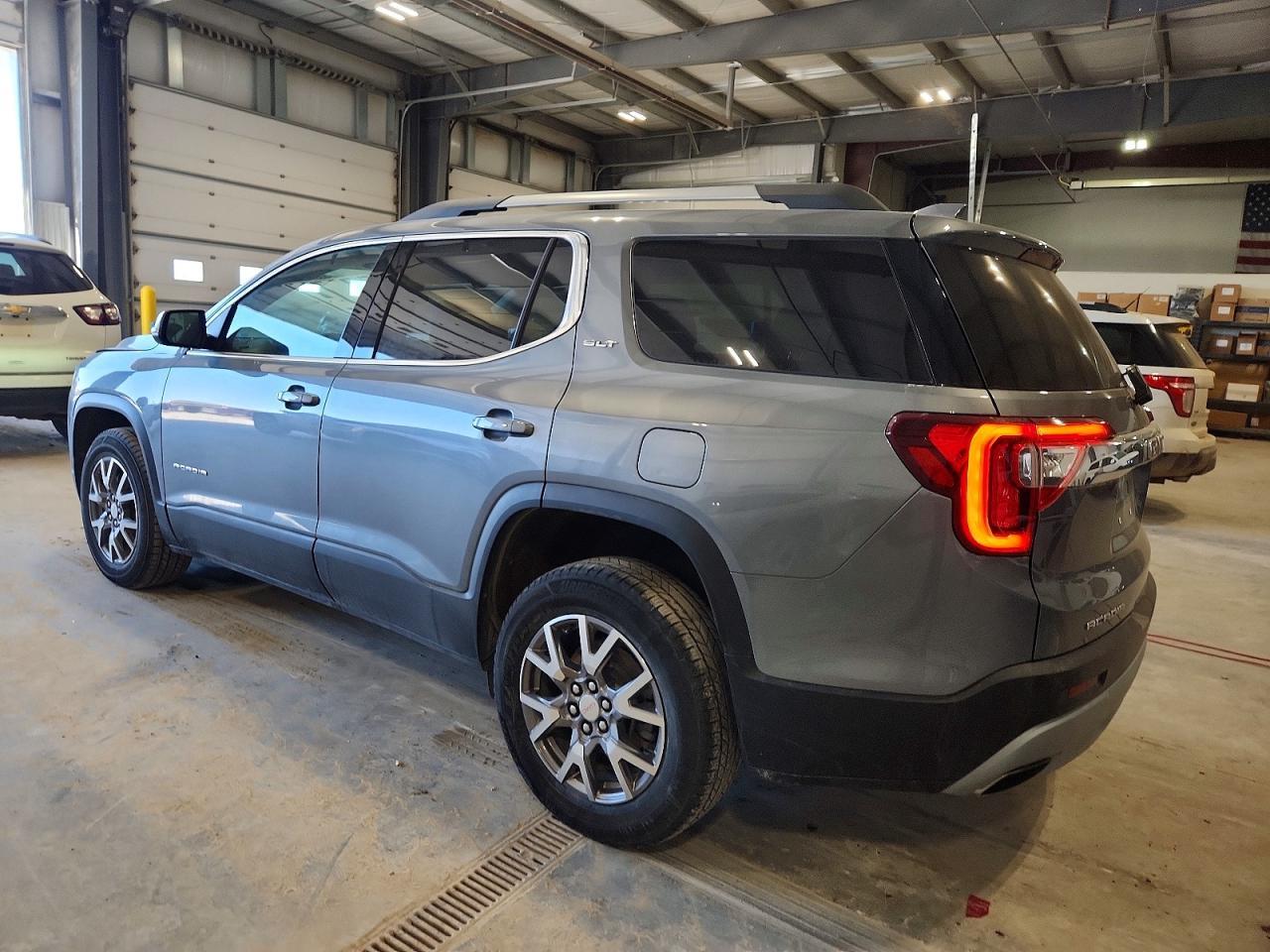 2021 GMC Acadia Slt - Фото 2
