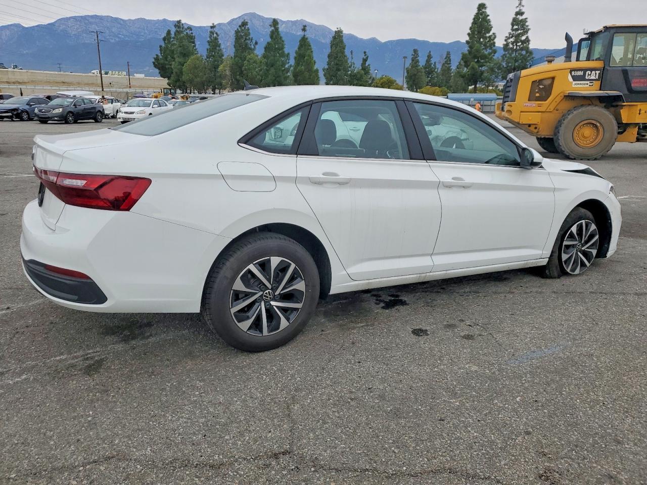 2025 Volkswagen Jetta S - Фото 3