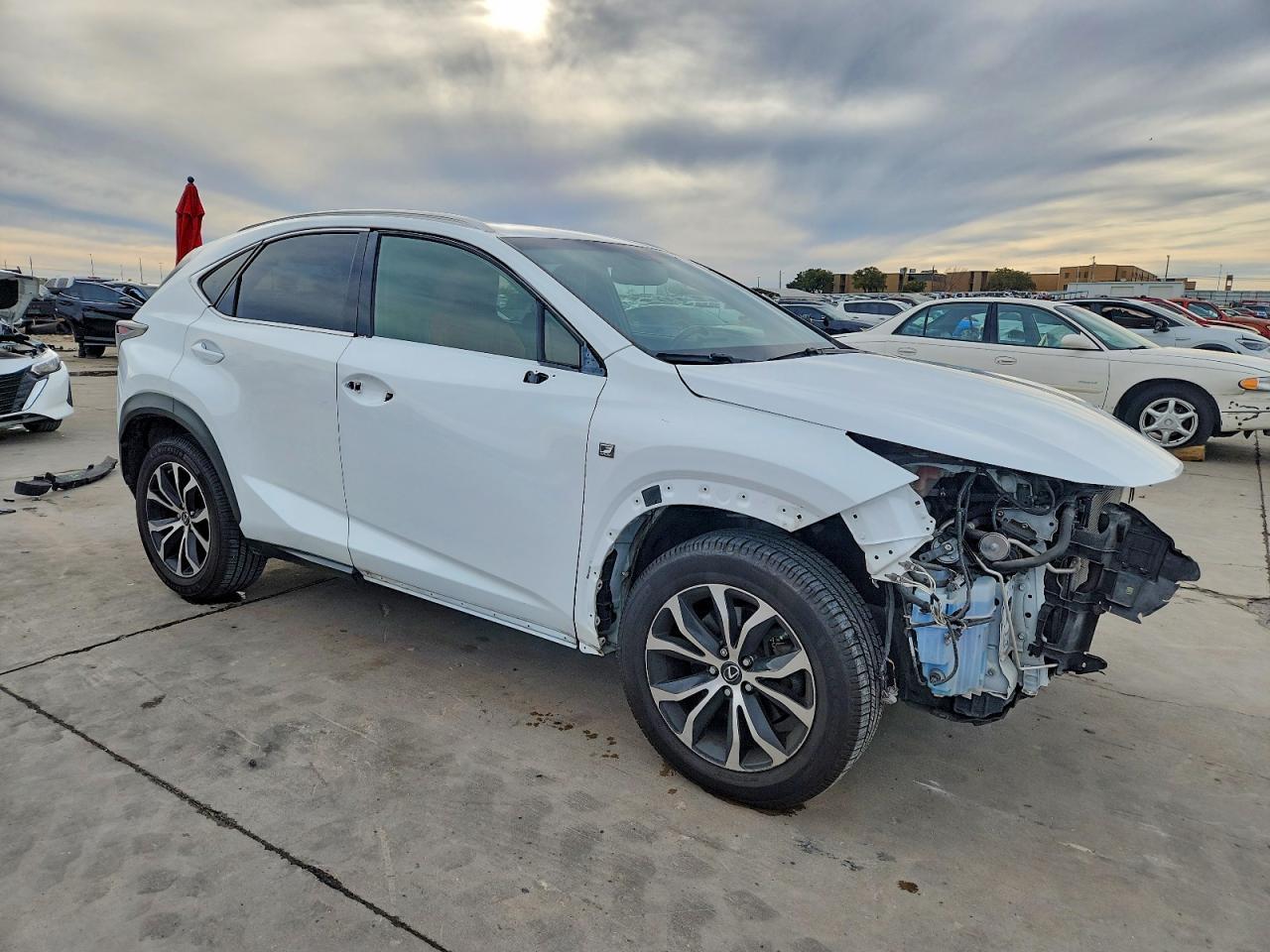 2017 Lexus Nx 200T F Sport - Фото 4