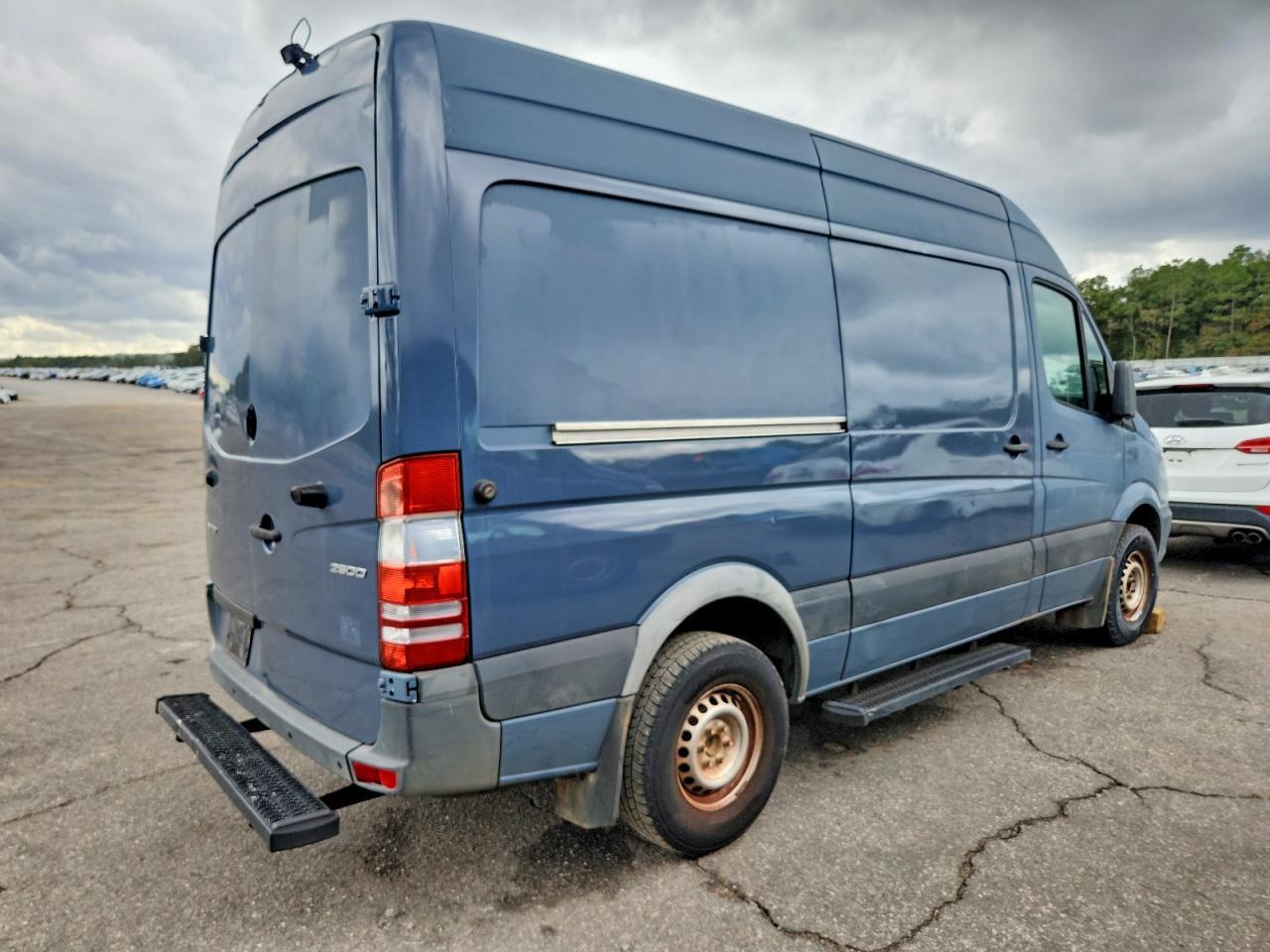 2018 Mercedes-Benz Sprinter 2500 - Image 3