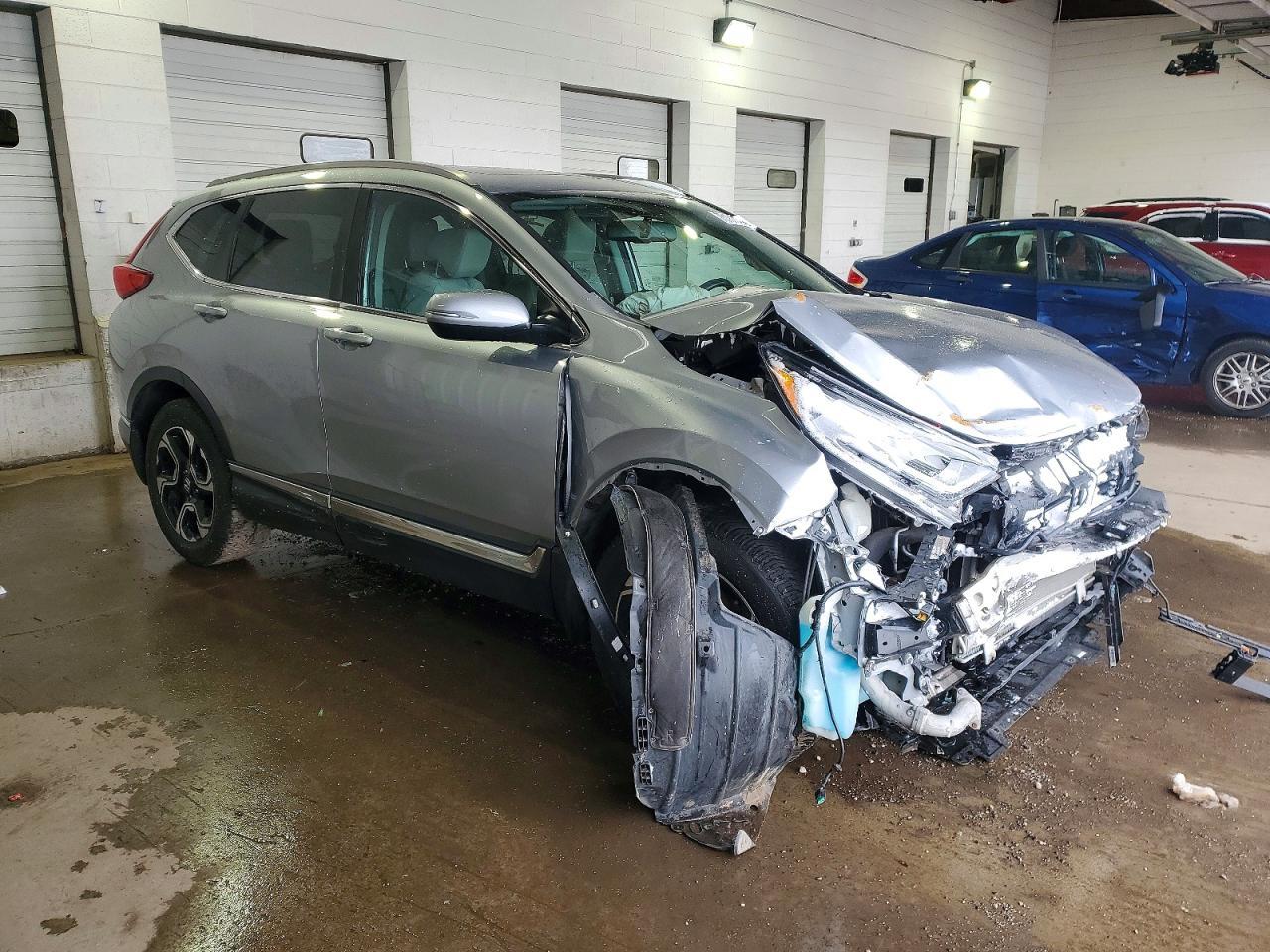 2017 Honda Cr-V Touring - Image 4