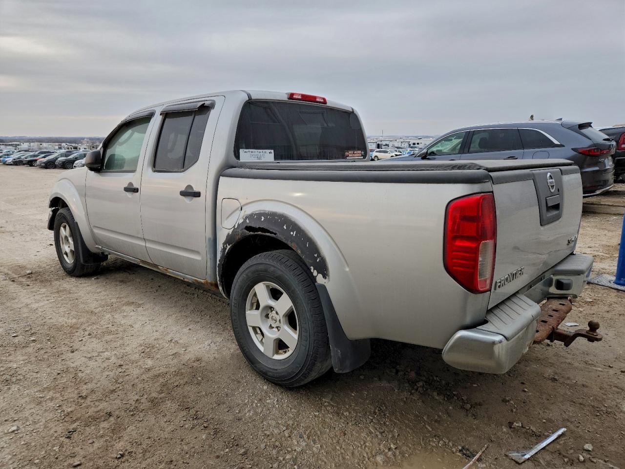 2006 Nissan Frontier Crew Cab Le - Image 2