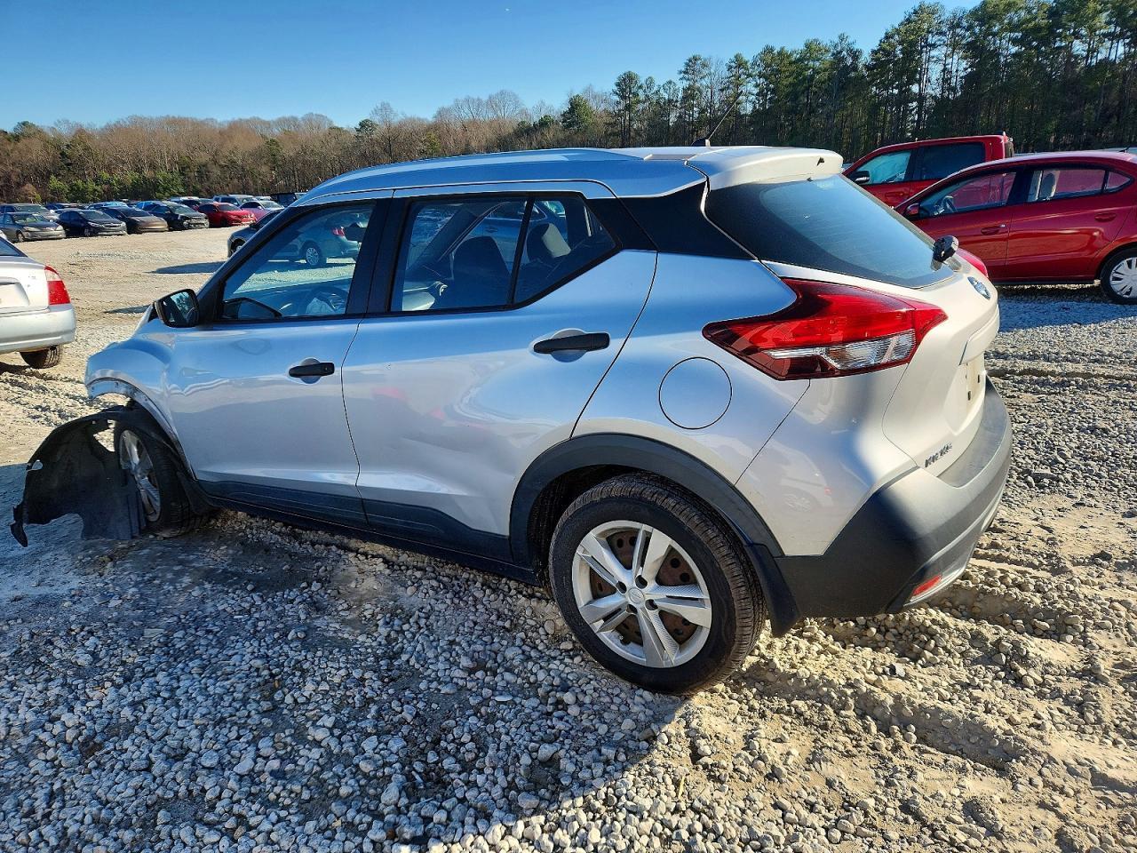 2018 Nissan Kicks S - Image 2