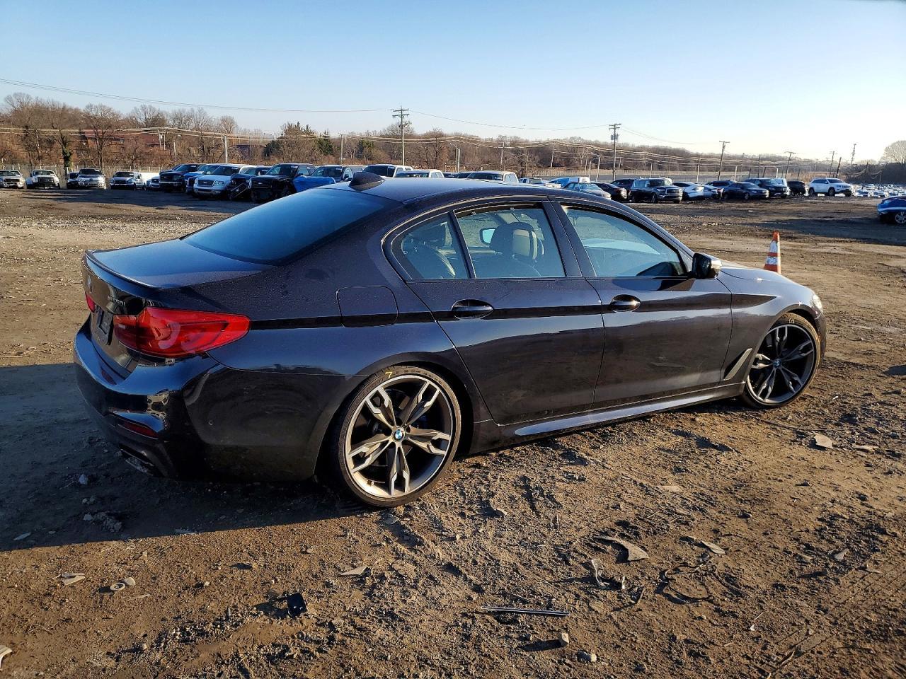 2019 BMW M550Xi - Фото 3