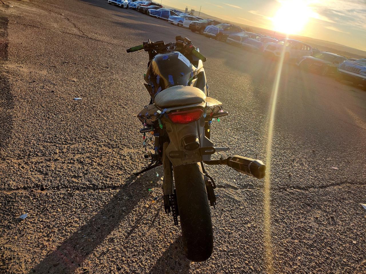 2011 Kawasaki Ex250 J - Image 4