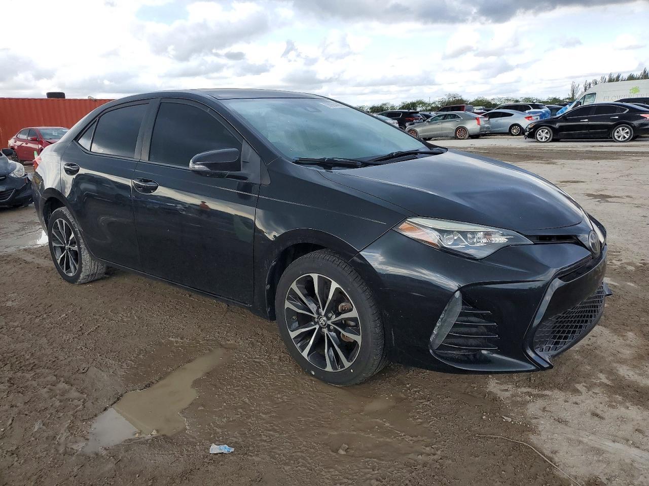 2019 Toyota Corolla Se - Фото 4