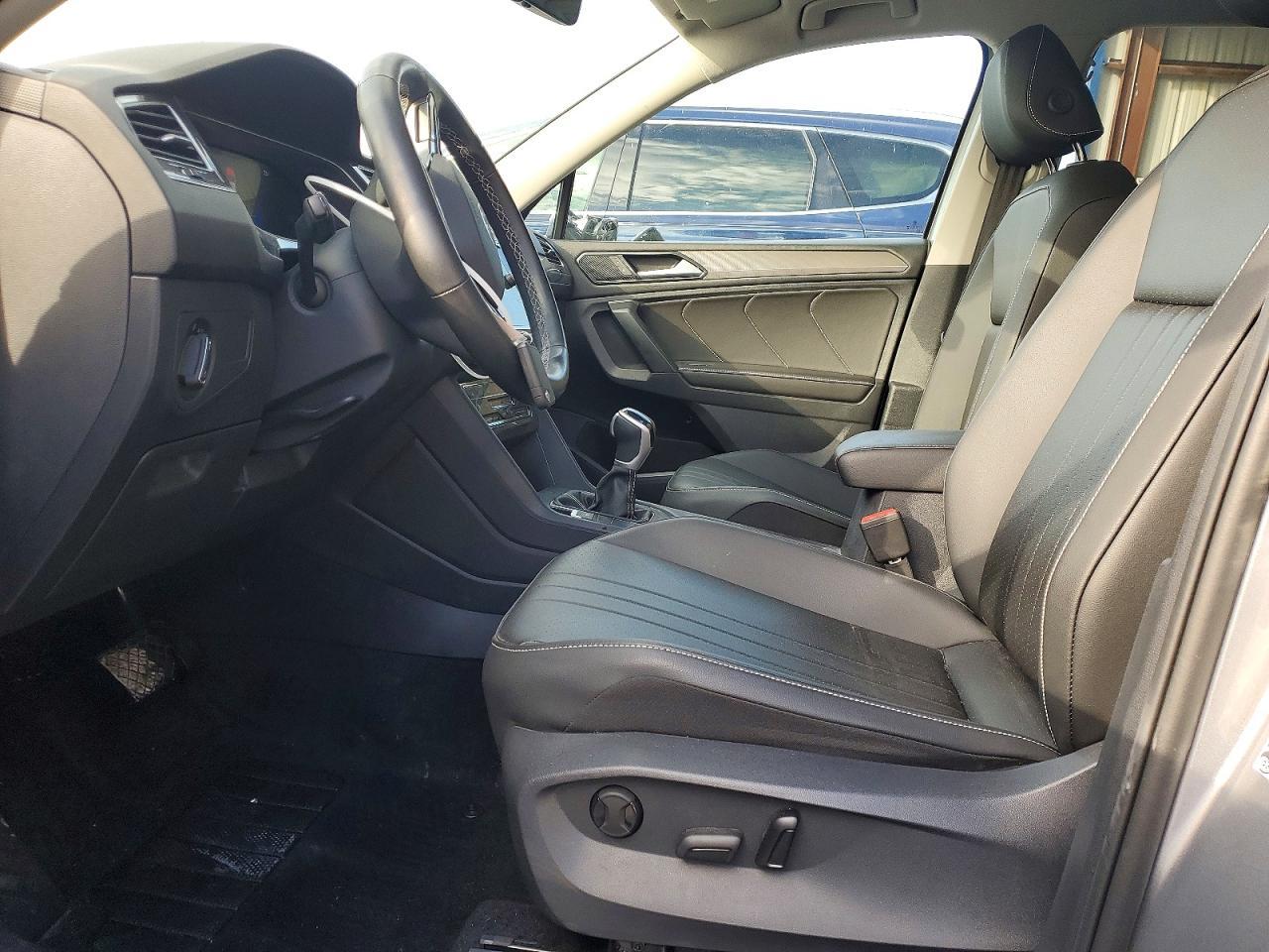 2024 Volkswagen Tiguan Se - Image 7