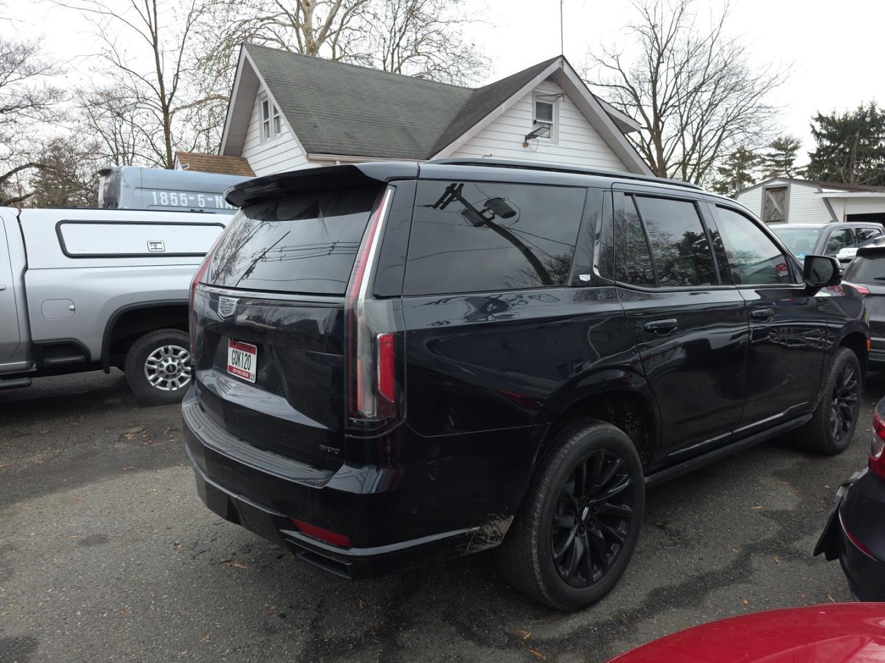 2023 Cadillac Escalade Sport - Image 4