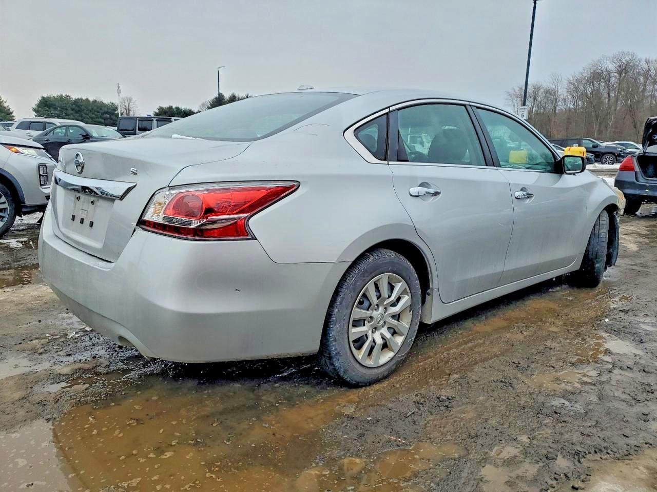 2015 Nissan Altima 2.5 - Фото 3