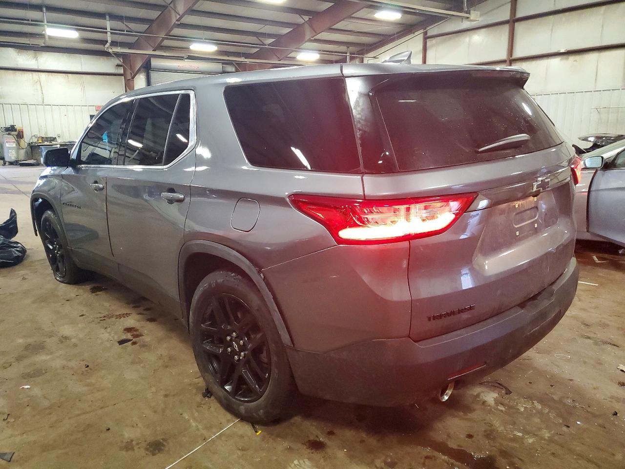 2021 Chevrolet Traverse Ls - Image 2