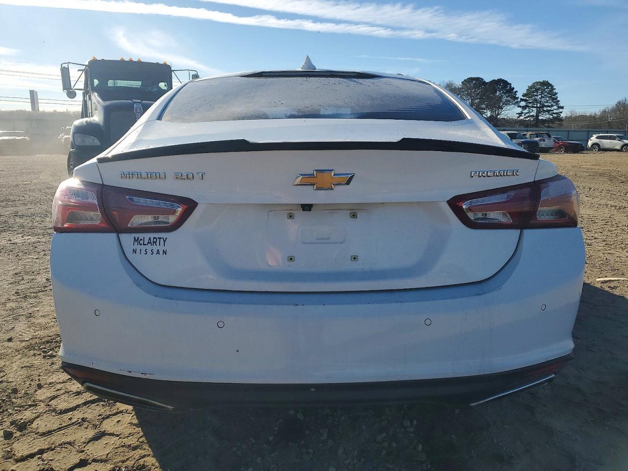 2019 Chevrolet Malibu Premier - Image 6