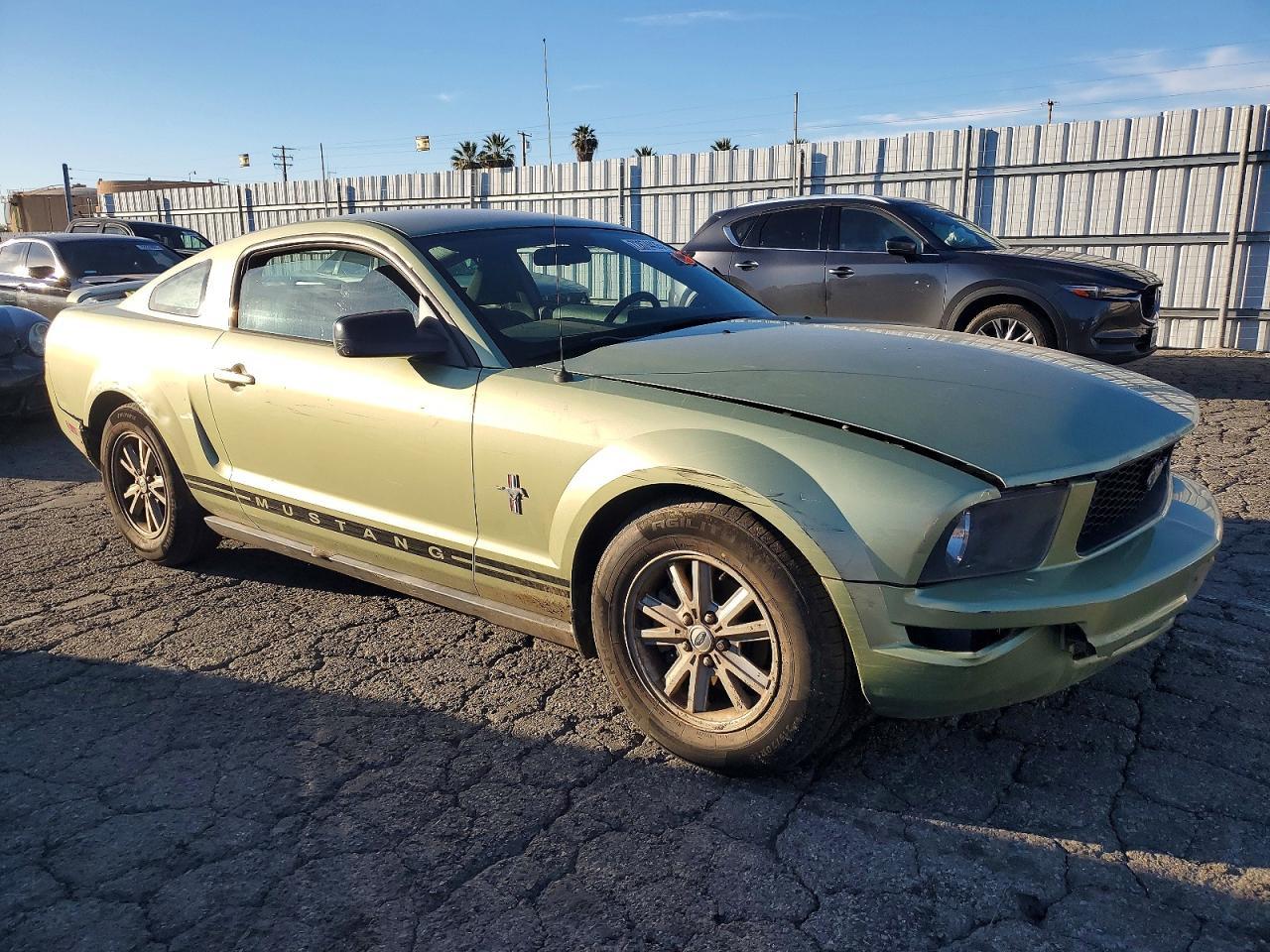 2006 Ford Mustang - Фото 4