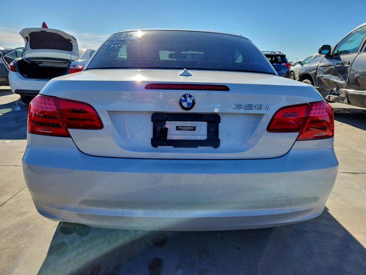 2011 BMW 328 I - Фото 6