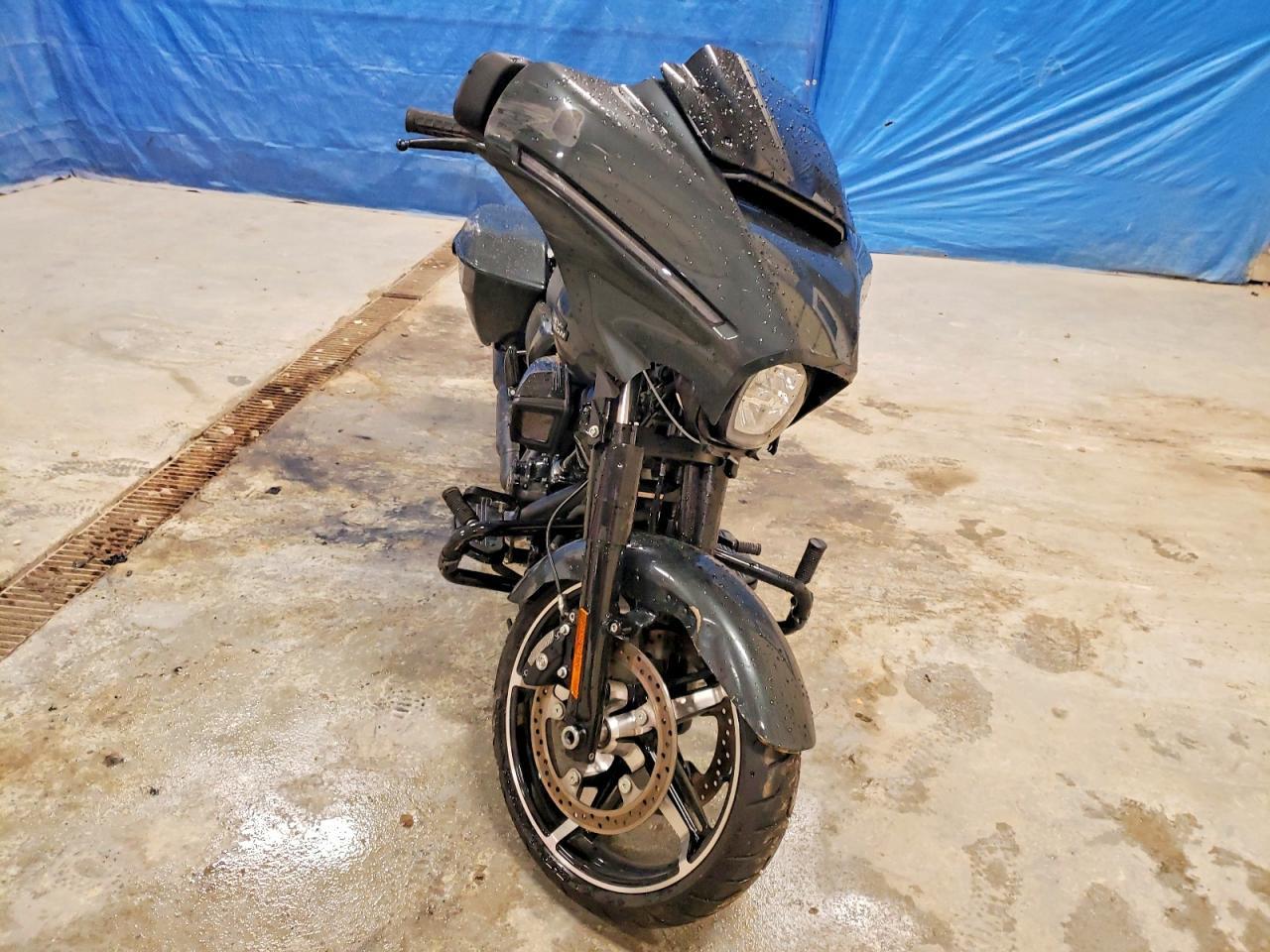 2025 Harley-Davidson Flhx - Фото 2