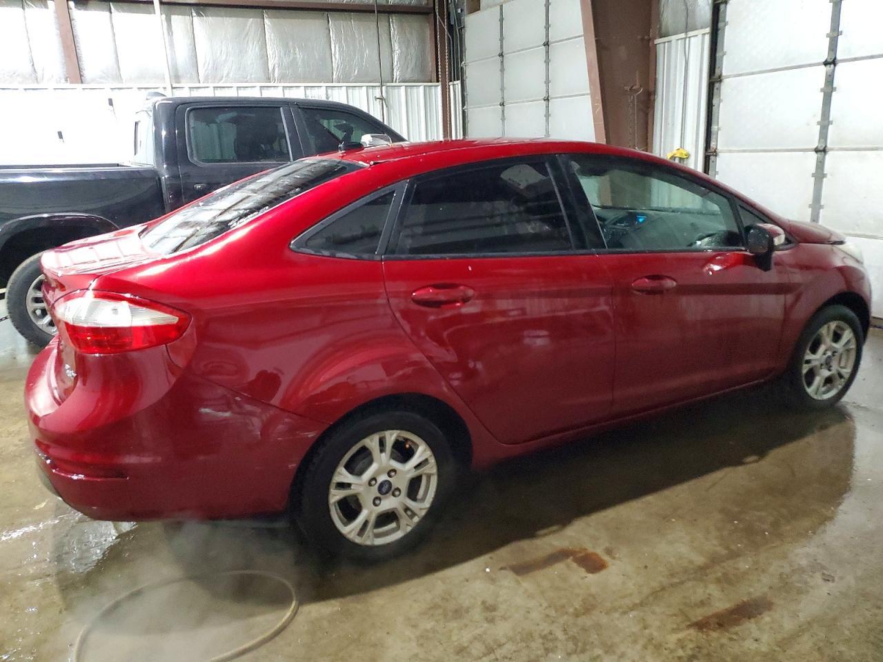 2014 Ford Fiesta Se - Фото 3