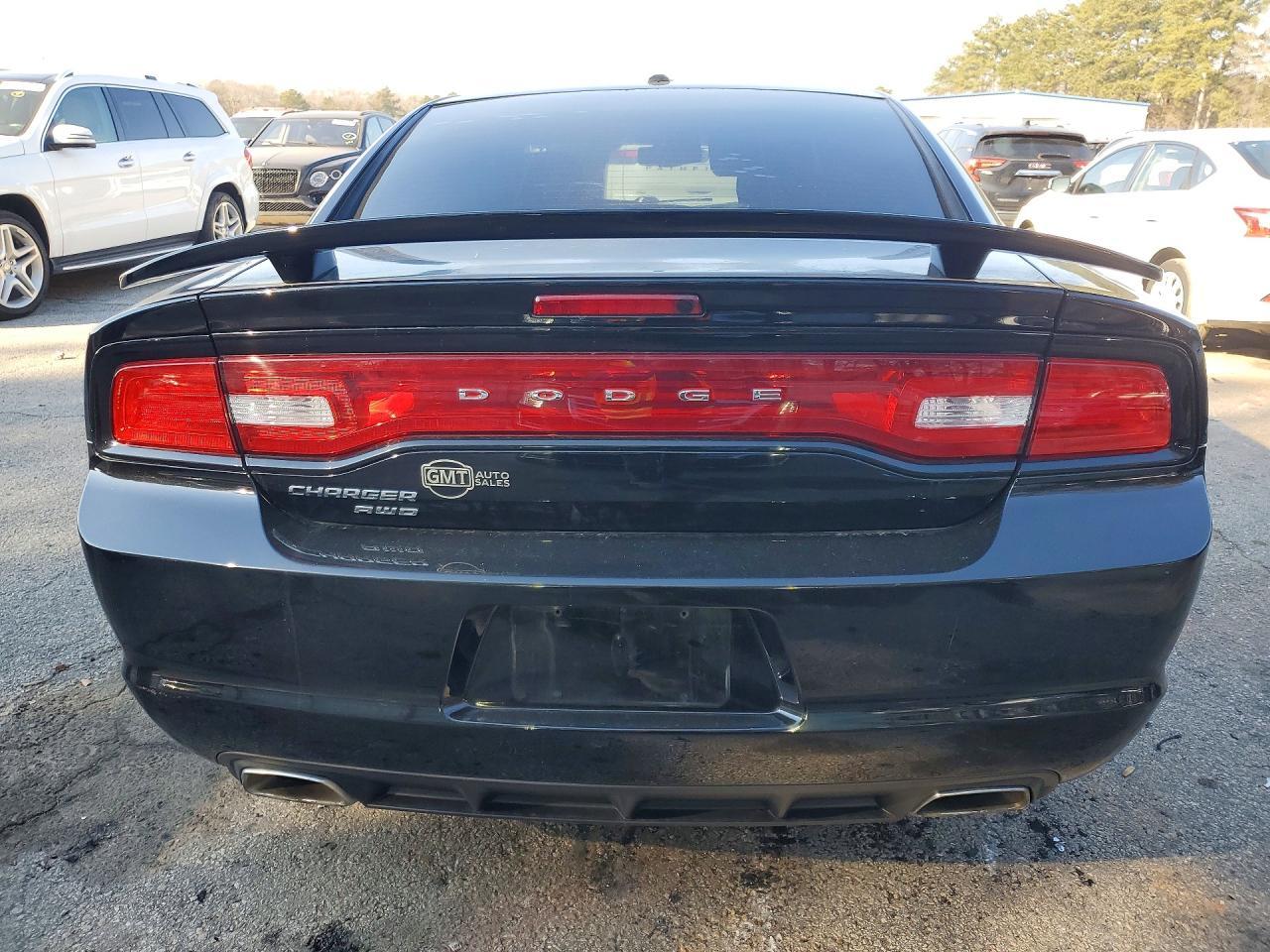 2014 Dodge Charger R - Image 6