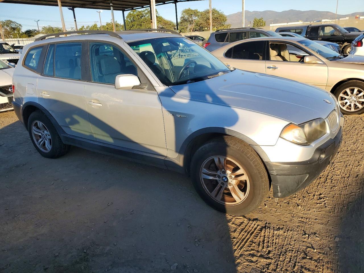2005 BMW X3 3.0I - Фото 4