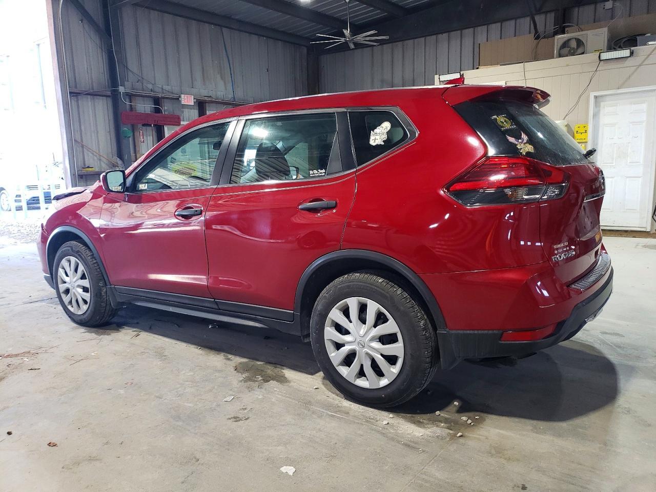 2017 Nissan Rogue S - Фото 2