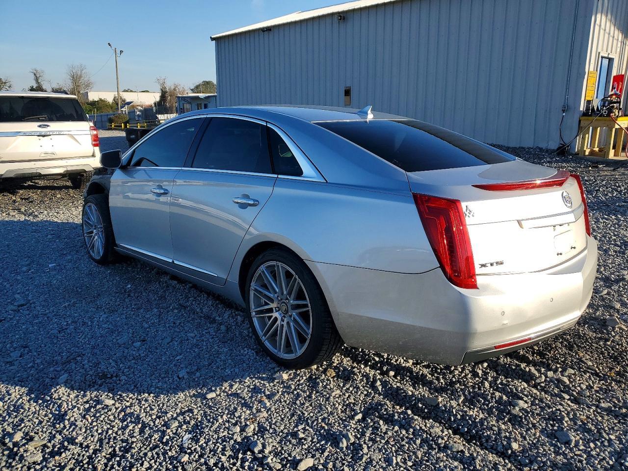 2014 Cadillac Xts - Фото 2