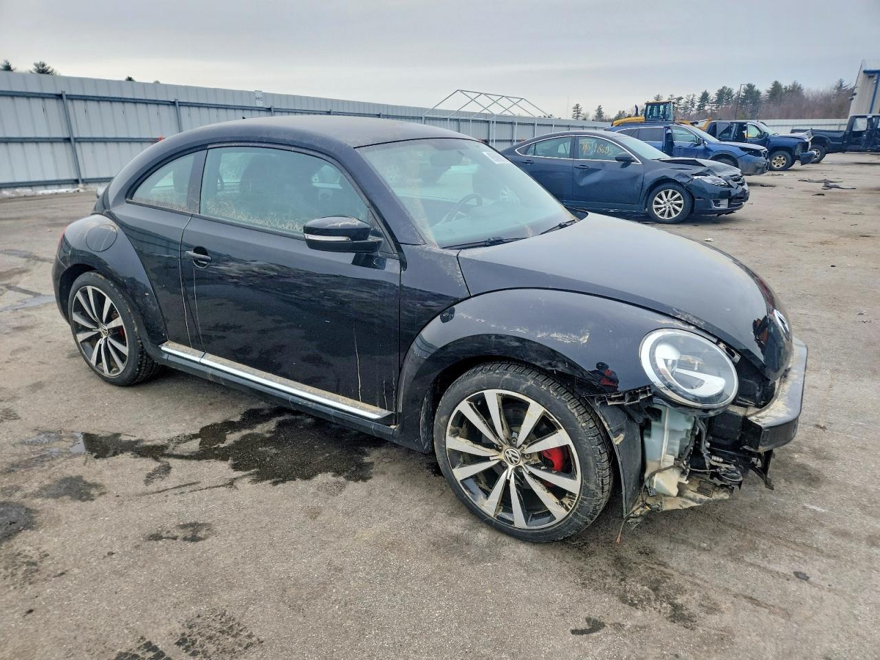 2012 Volkswagen Beetle Turbo - Image 4