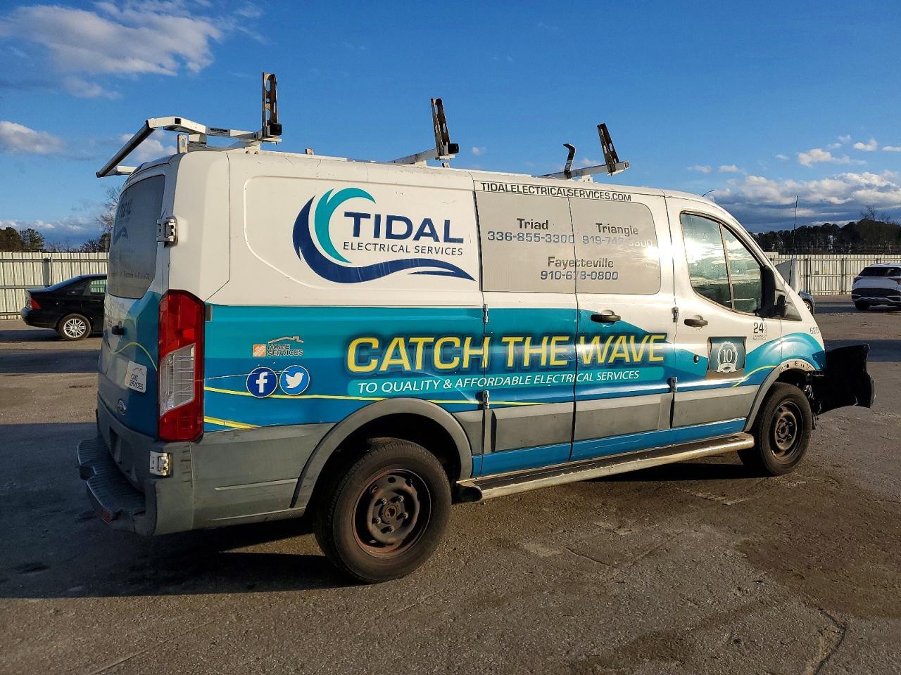 2015 Ford Transit T-250 - Фото 3