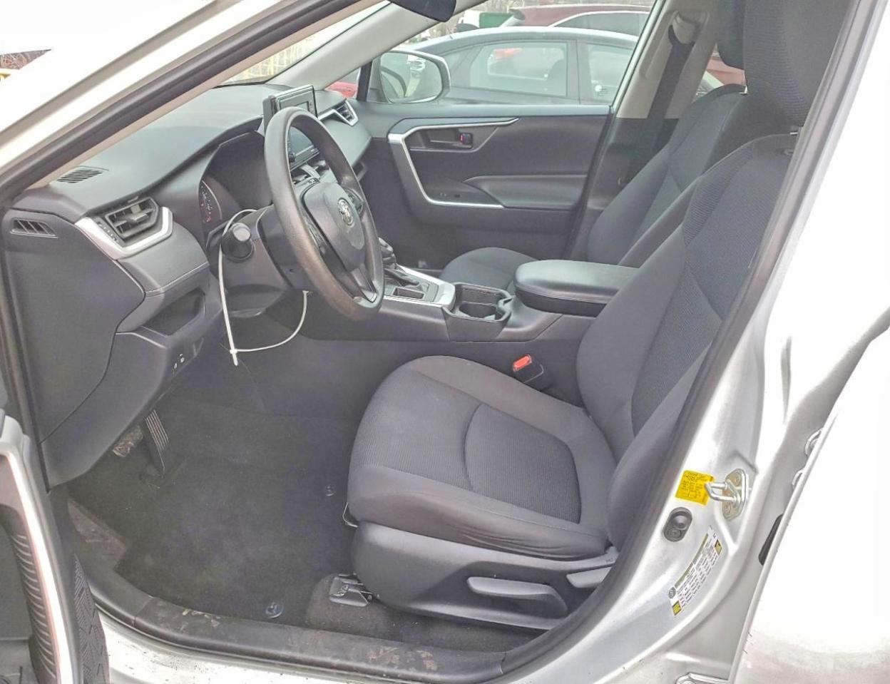 2020 Toyota Rav4 Le - Фото 7